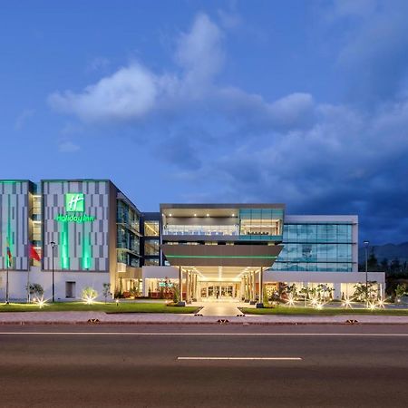 Holiday Inn - Quito Airport By Ihg Tababela Zewnętrze zdjęcie The new building of the University of La Rioja, in Logroño.